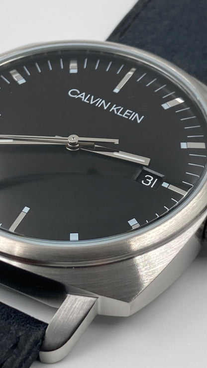 Neue, in der Schweiz hergestellte CALVIN KLEIN Fraternity Quarz-Herrenuhr mit schwarzem Zifferblatt