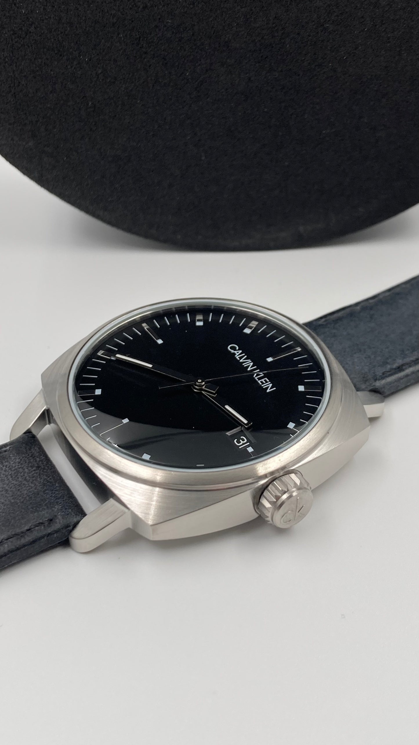 Neue, in der Schweiz hergestellte CALVIN KLEIN Fraternity Quarz-Herrenuhr mit schwarzem Zifferblatt