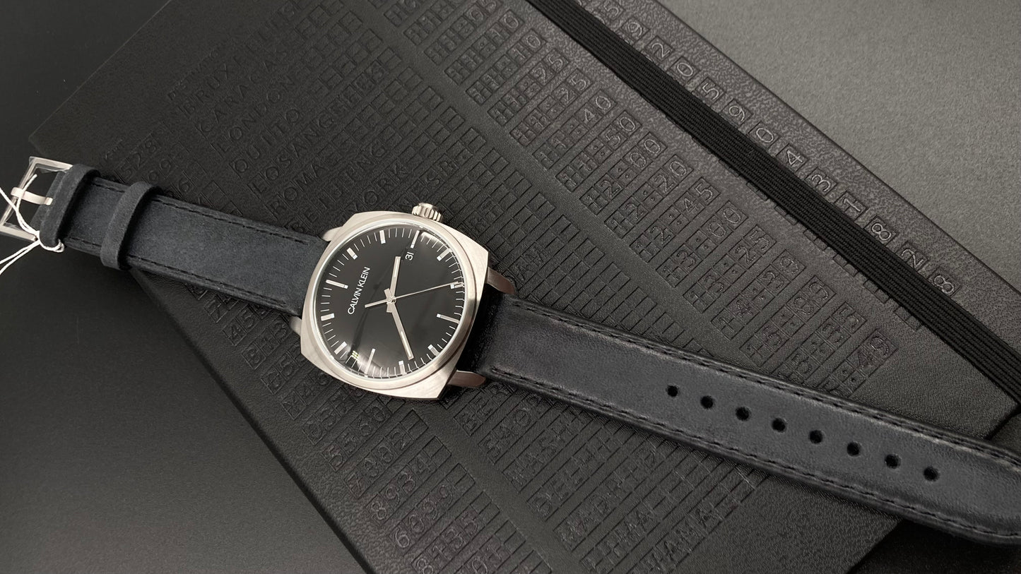 Neue, in der Schweiz hergestellte CALVIN KLEIN Fraternity Quarz-Herrenuhr mit schwarzem Zifferblatt