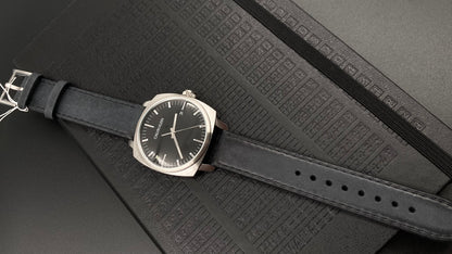 Neue, in der Schweiz hergestellte CALVIN KLEIN Fraternity Quarz-Herrenuhr mit schwarzem Zifferblatt