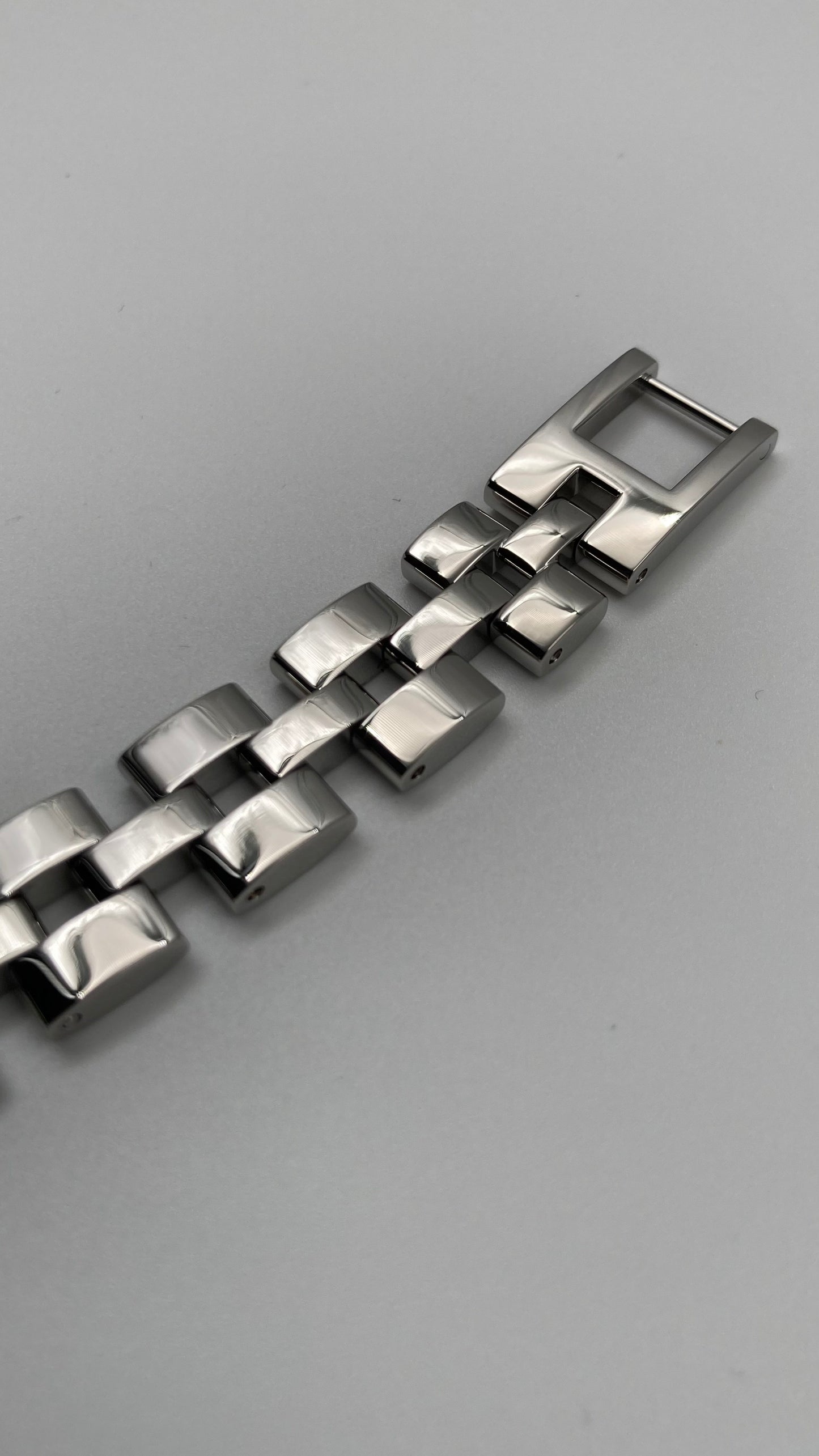 New Swiss Made CALVIN KLEIN Elegance Quartz Black Dial Ladies Watch