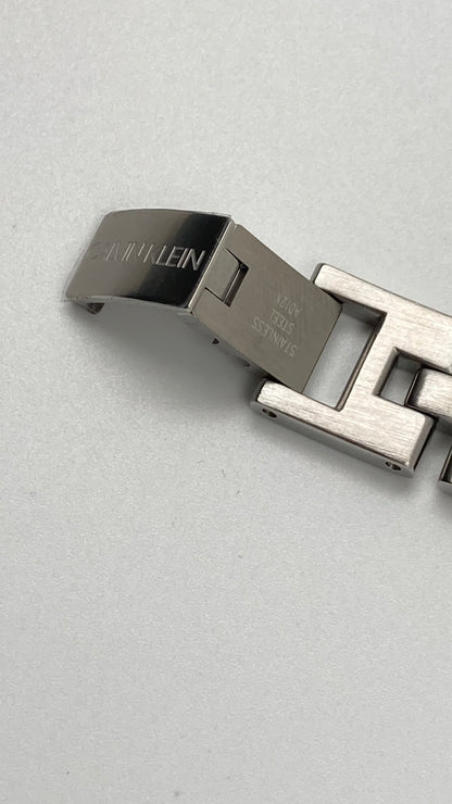 New Swiss Made CALVIN KLEIN Elegance Quartz Silver Dial Ladies Watch