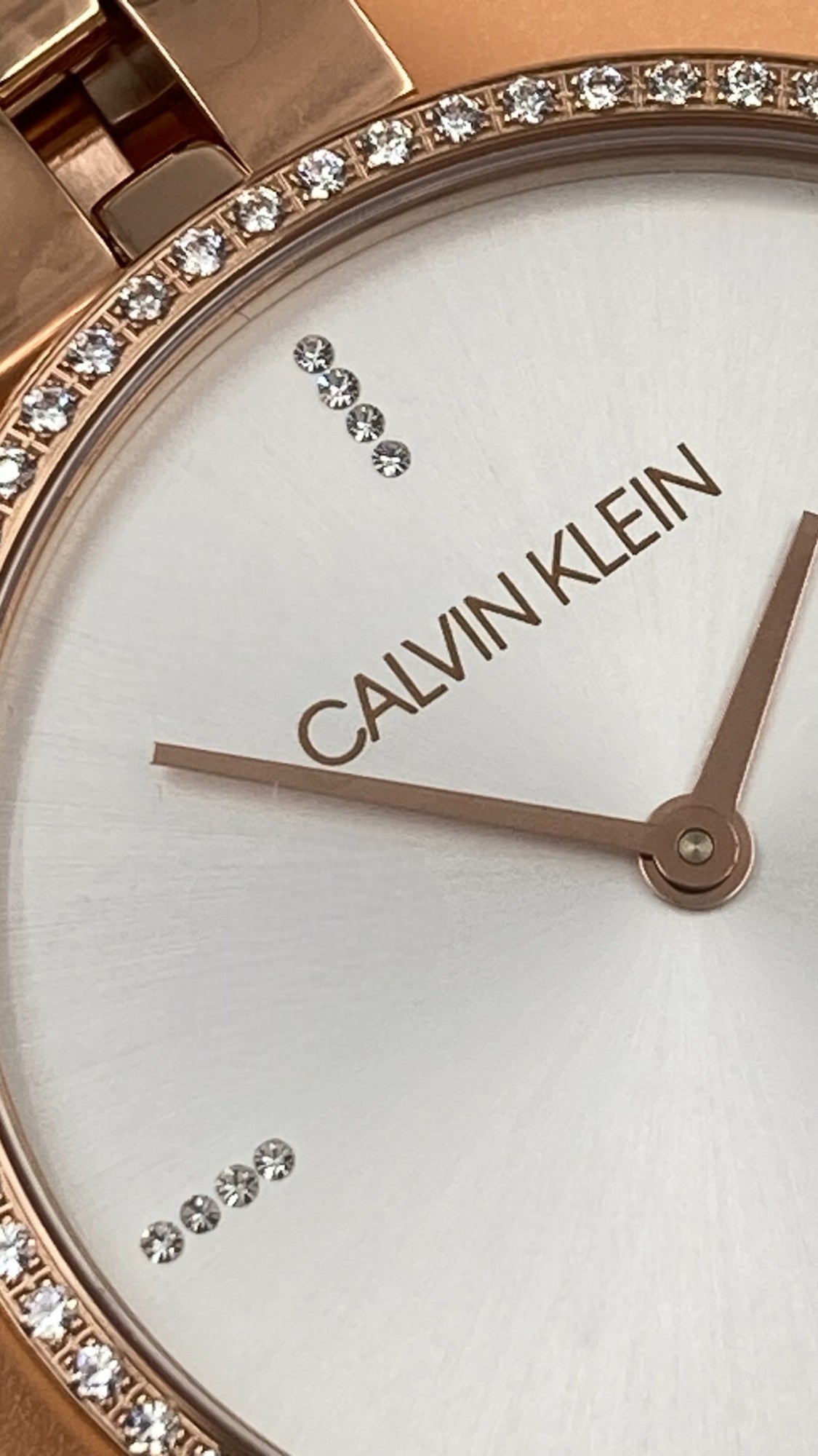 New Swiss Made CALVIN KLEIN Elegance Quartz Crystal Silver Dial Ladies Watch