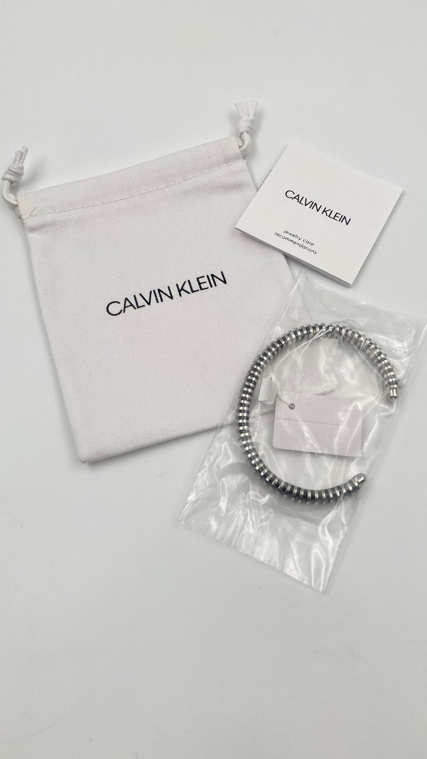 *NEW* CALVIN KLEIN SPRING KJ9FBF20010M STAINLESS STEEL BANGLE - SILVER/BLACK