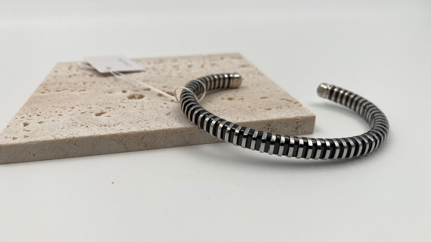 *NEW* CALVIN KLEIN SPRING KJ9FBF20010M STAINLESS STEEL BANGLE - SILVER/BLACK