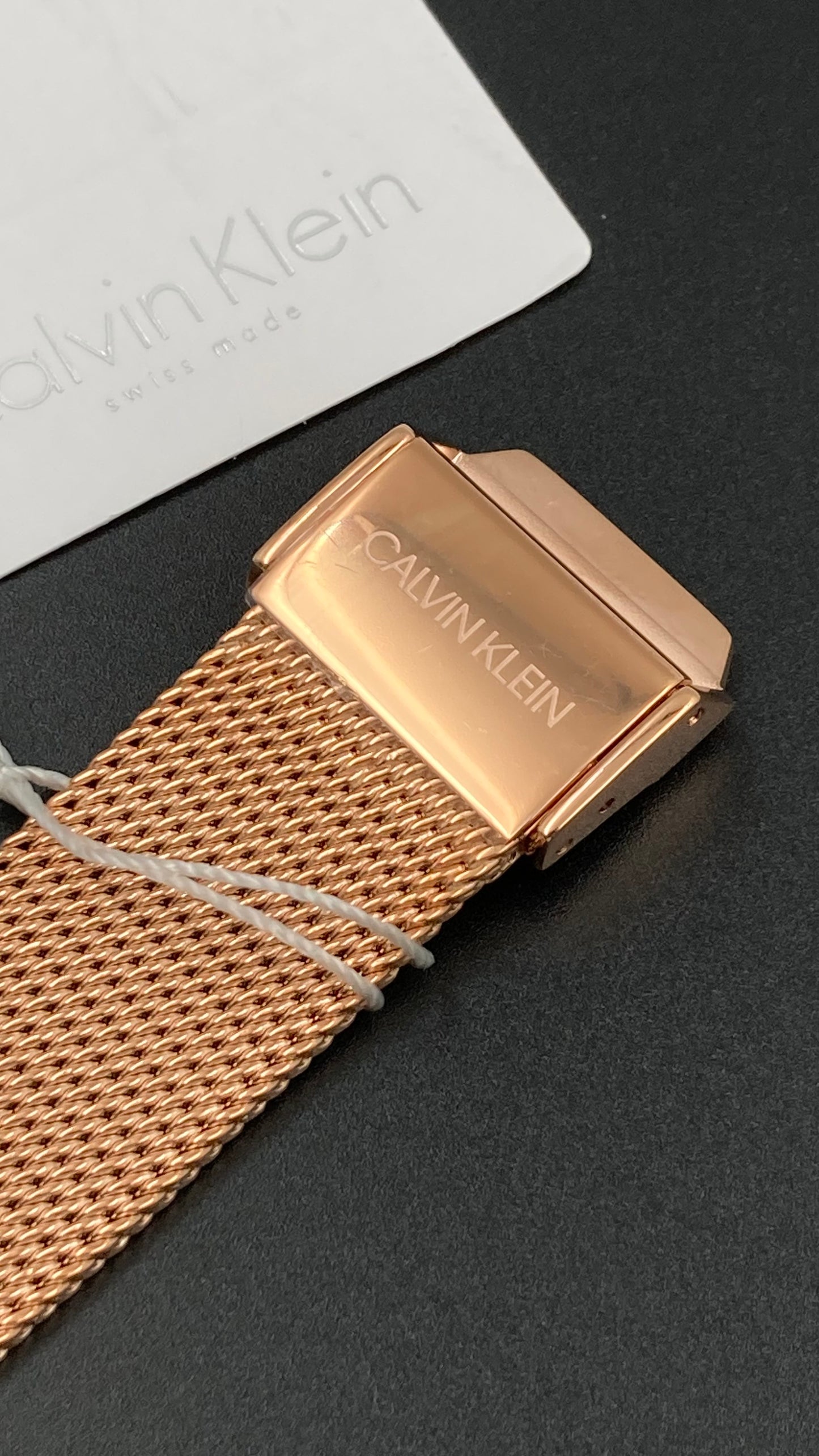 Neue, in der Schweiz hergestellte CALVIN KLEIN Minimal Quartz Herrenuhr mit schwarzem Zifferblatt