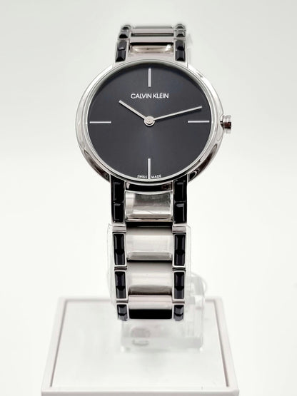 Neue, in der Schweiz hergestellte CALVIN KLEIN „Cheers“ Quarzuhr mit schwarzem Zifferblatt