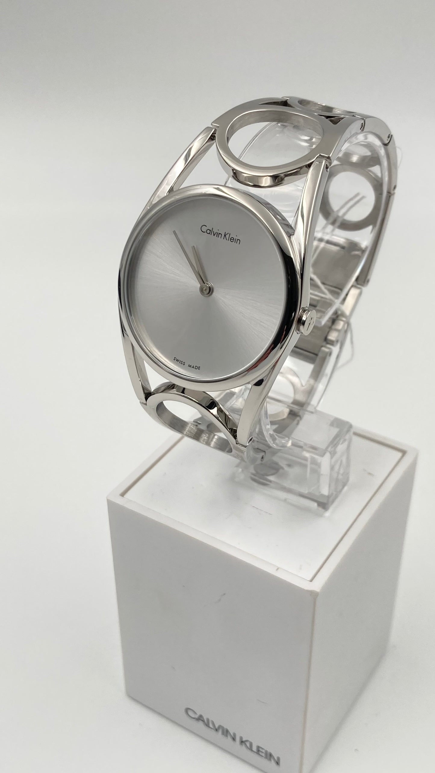 New Swiss Made CALVIN KLEIN Round Silver Dial Medium Ladies Quartz Watch