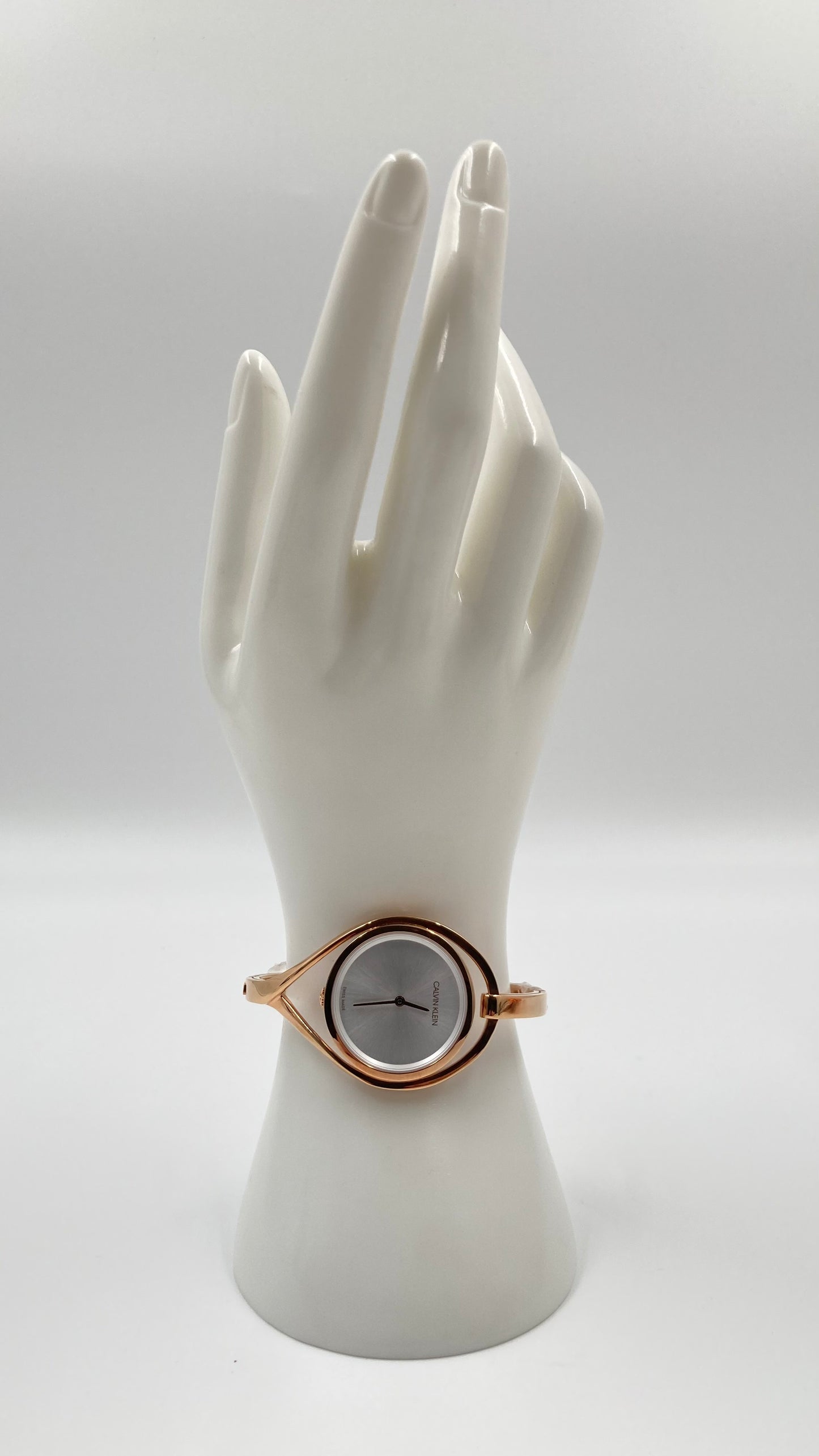 New Swiss Made CALVIN KLEIN Light Silver Dial Medium Ladies Quartz Watch