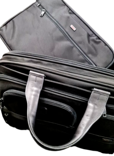 New TUMI ALPHA 2 DELUXE BUSINESS TROLLEY WITH LAP TOP BAG