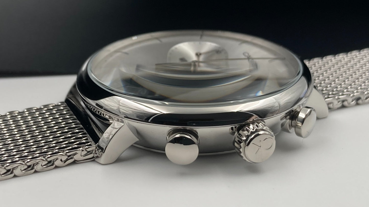 Neue, in der Schweiz hergestellte CALVIN KLEIN High Noon Chronograph Quarz Herrenuhr mit silbernem Zifferblatt