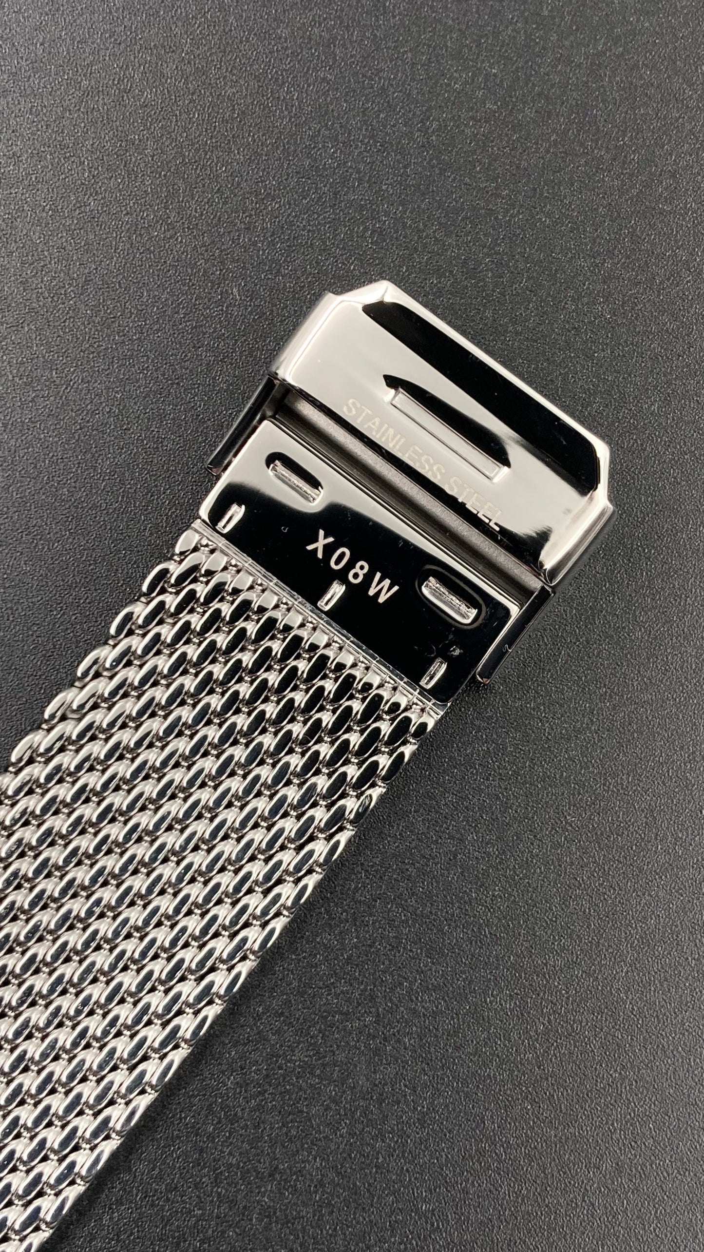 Neue, in der Schweiz hergestellte CALVIN KLEIN High Noon Chronograph Quarz Herrenuhr mit silbernem Zifferblatt