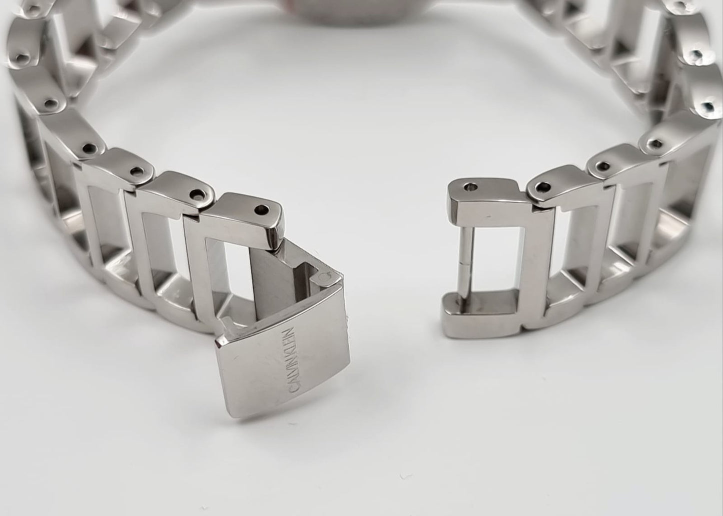 New Swiss Made CALVIN KLEIN Stately Quartz Silver Dial Ladies Watch