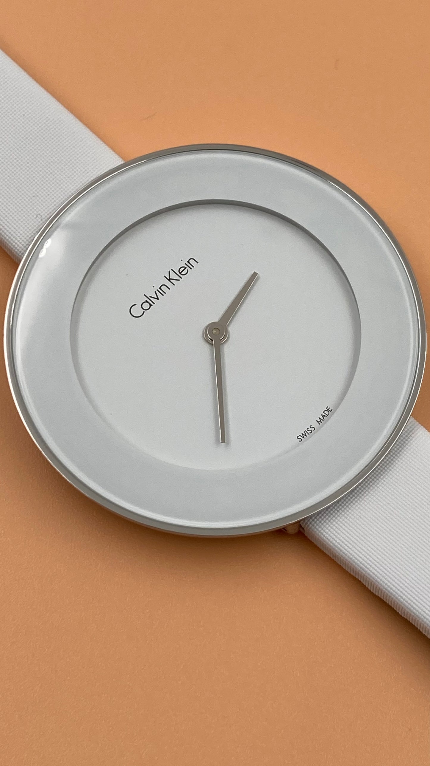 New Swiss Made CALVIN KLEIN Chic White Dial White Leather Ladies Watch