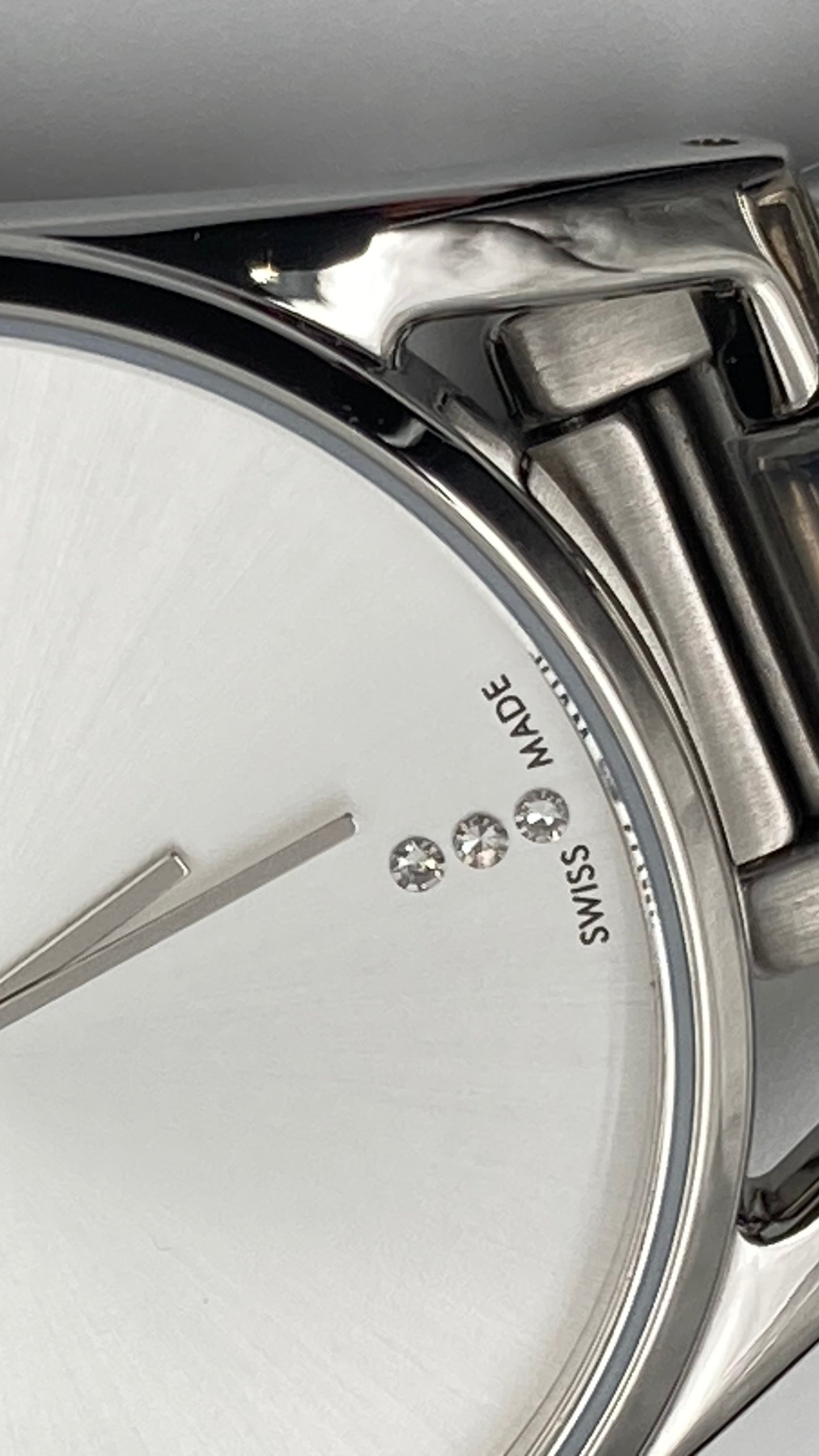 New Swiss Made CALVIN KLEIN Dainty Diamonds Silver Dial Ladies Watch