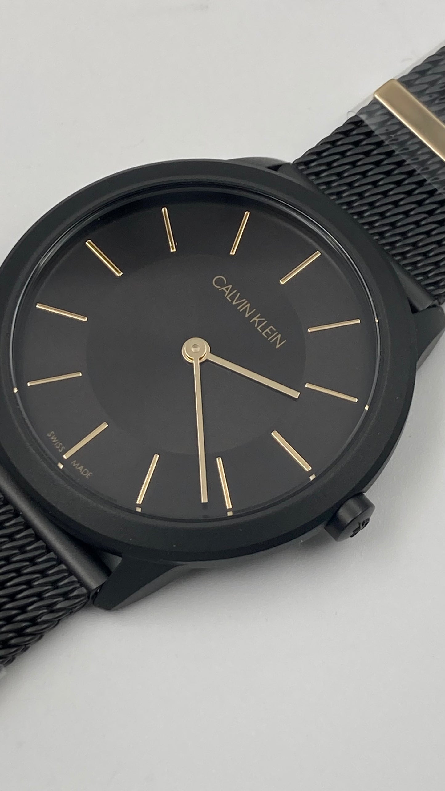 Neue, in der Schweiz hergestellte CALVIN KLEIN Minimal Quartz Damenuhr mit schwarzem Zifferblatt