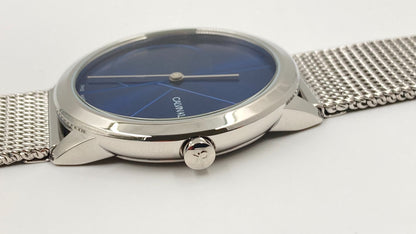 Neue, in der Schweiz gefertigte CALVIN KLEIN MINIMAL QUARTZ DAMENUHR MIT BLAUEM ZIFFERBLATT