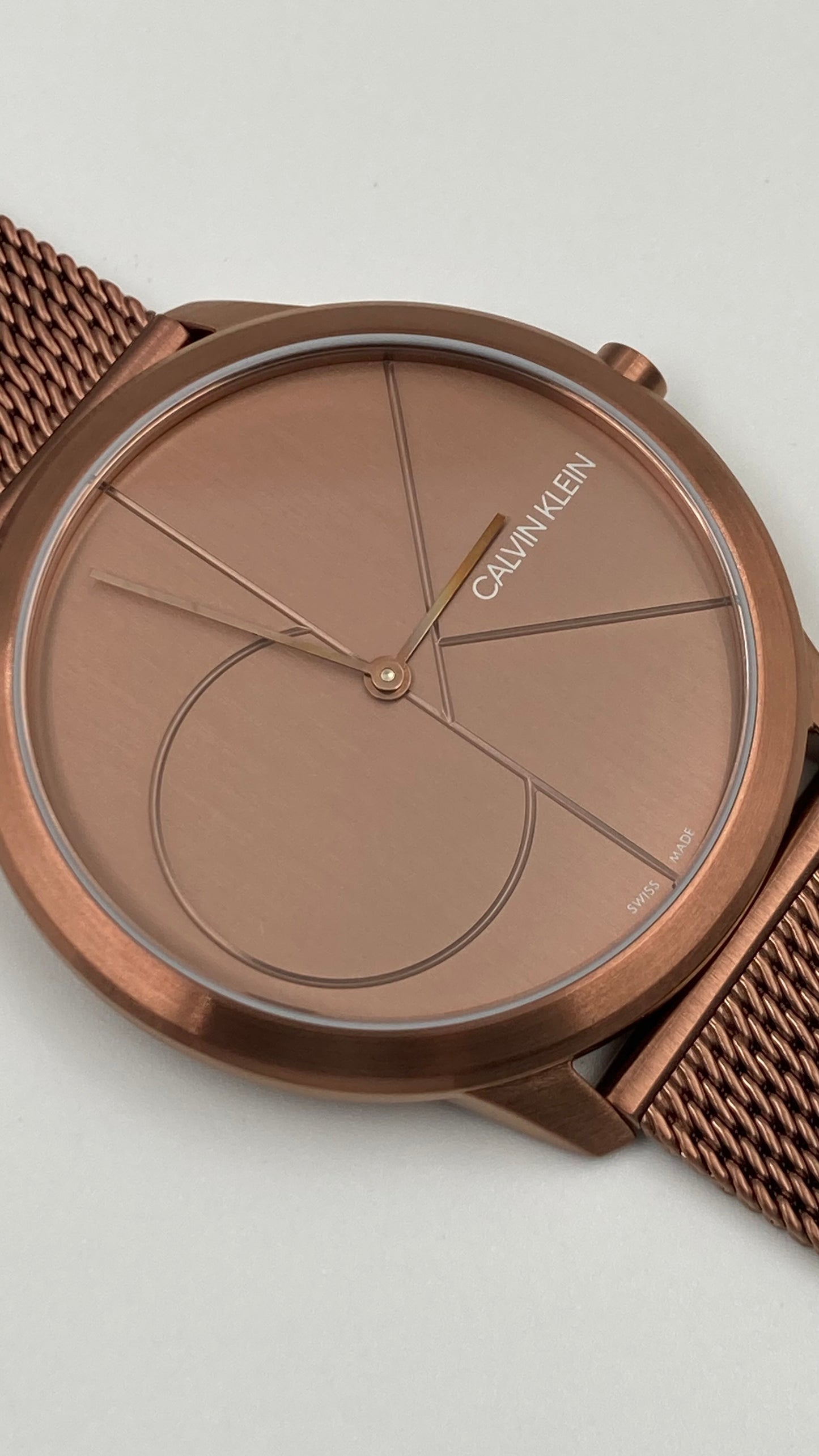 Neue, in der Schweiz hergestellte CALVIN KLEIN Minimal Quartz Herrenuhr mit rosa Zifferblatt