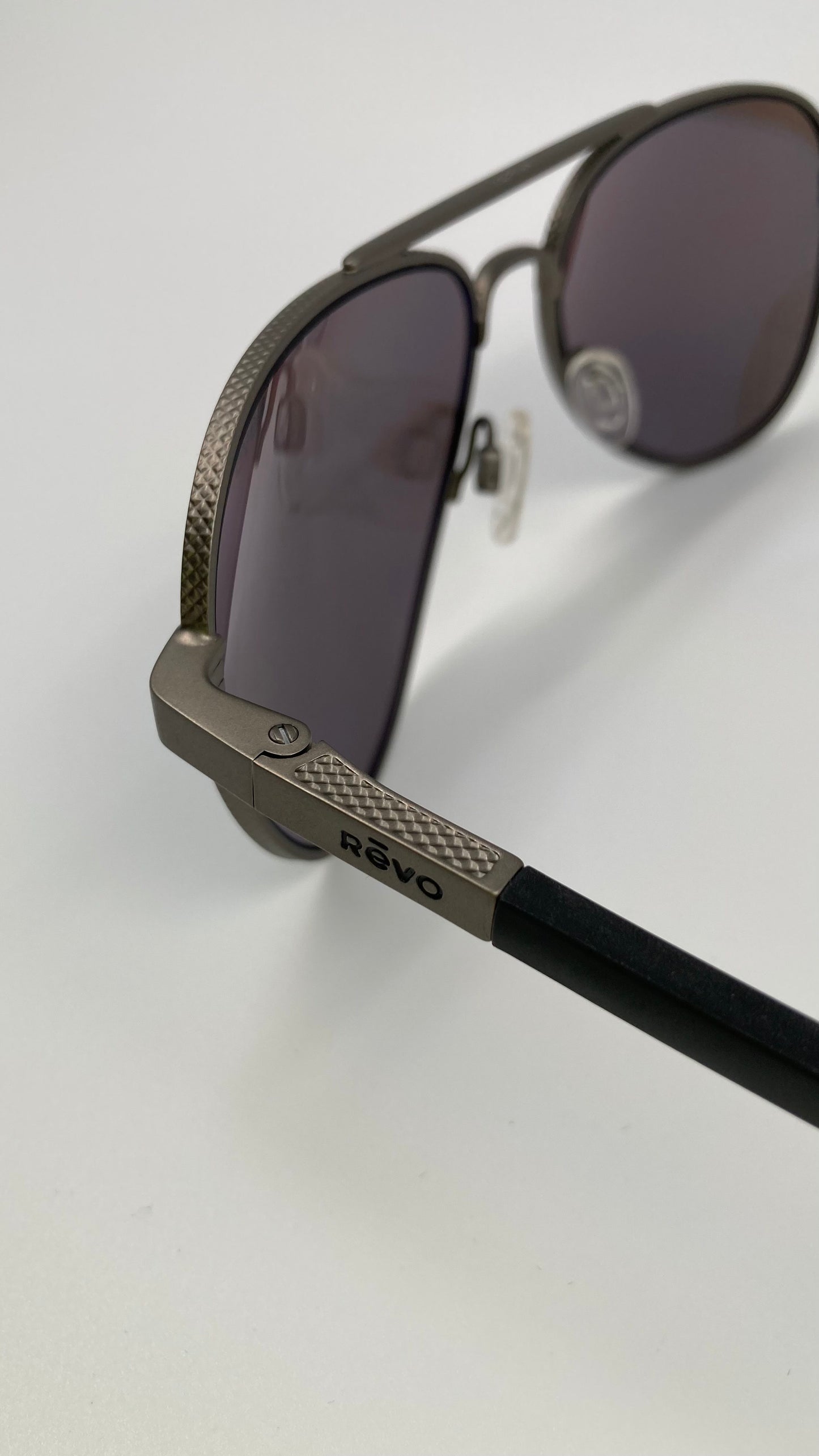 *NEW* REVO RACONTEUR RE1011 SUNGLASSES - GUNMETAL/BLUE WATER