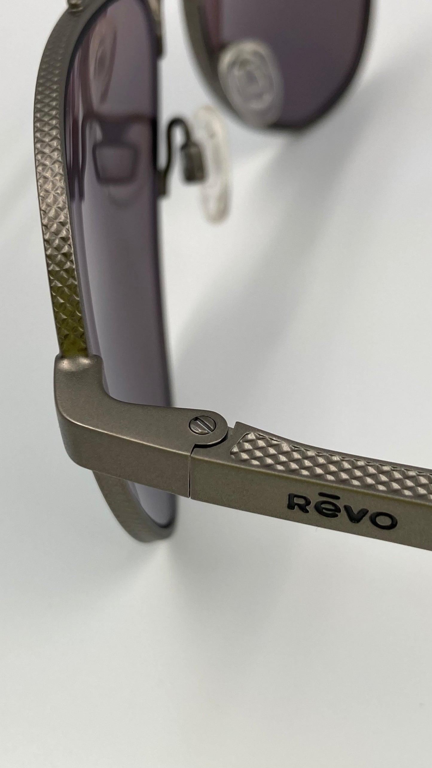 *NEW* REVO RACONTEUR RE1011 SUNGLASSES - GUNMETAL/BLUE WATER