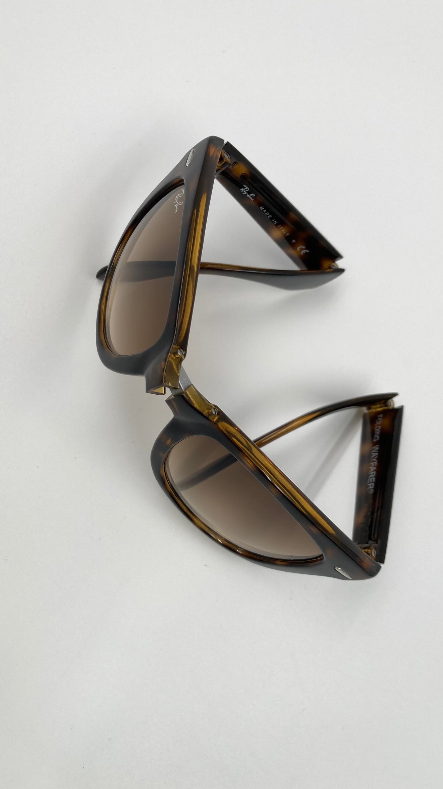 Neu RAY BAN - RB4105 - FOLDING WAYFARER Sonnenbrille