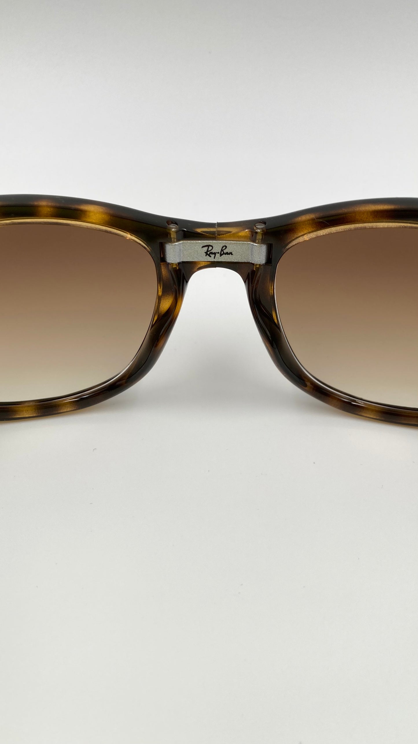 Neu RAY BAN - RB4105 - FOLDING WAYFARER Sonnenbrille