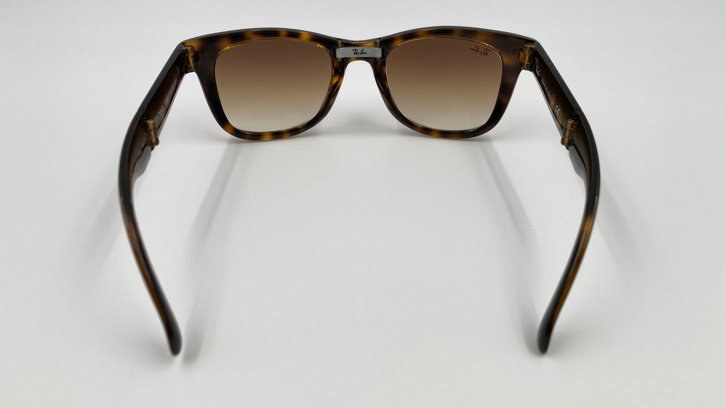 Neu RAY BAN - RB4105 - FOLDING WAYFARER Sonnenbrille