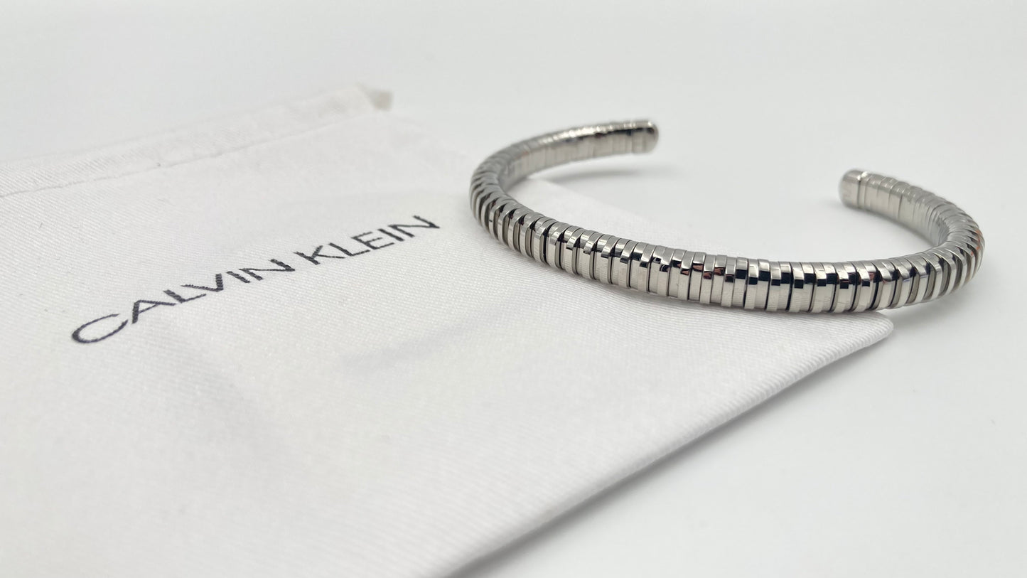*NEW* CALVIN KLEIN SPRING KJ9FMF00010L STAINLESS STEEL BANGLE - SILVER