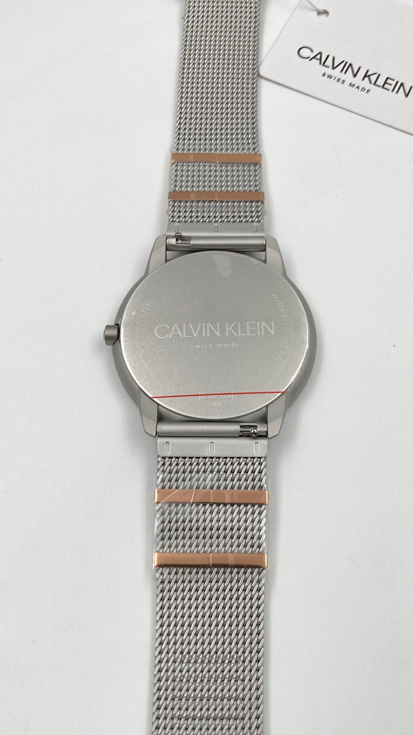 Neue, in der Schweiz hergestellte CALVIN KLEIN Minimal Quartz Damenuhr mit silbernem Zifferblatt